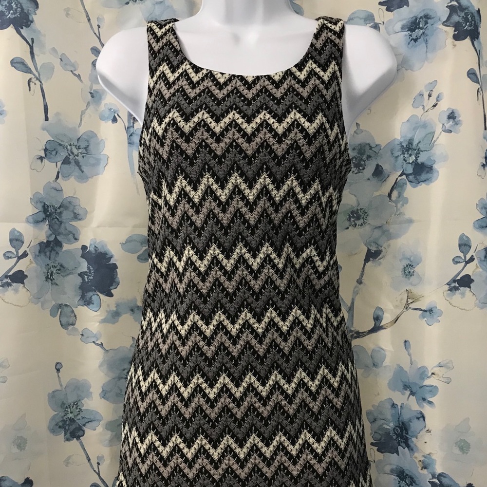 Zig Zag Sleeveless Dress